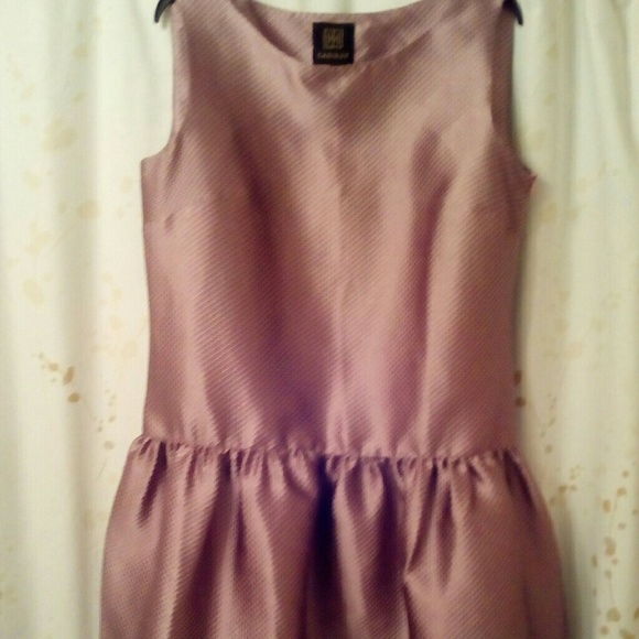 Dress - Picture 1 of 8